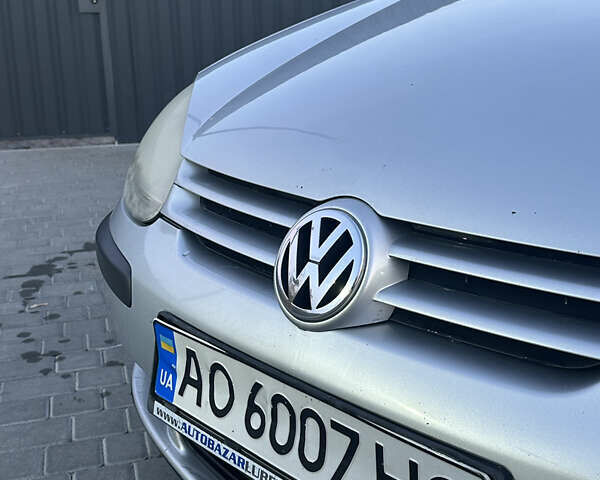 Серый Фольксваген Гольф, объемом двигателя 1.4 л и пробегом 288 тыс. км за 4000 $, фото 6 на Automoto.ua