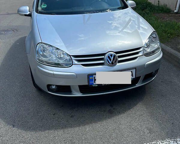 Серый Фольксваген Гольф, объемом двигателя 1.6 л и пробегом 143 тыс. км за 6999 $, фото 11 на Automoto.ua