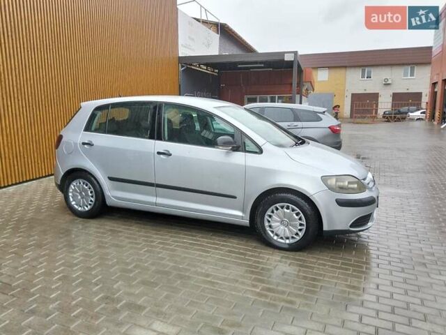 Сірий Фольксваген Гольф, об'ємом двигуна 1.9 л та пробігом 240 тис. км за 5950 $, фото 6 на Automoto.ua