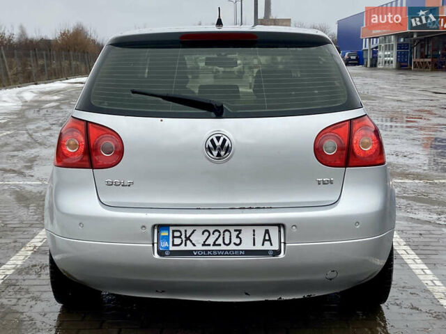 Сірий Фольксваген Гольф, об'ємом двигуна 1.9 л та пробігом 413 тис. км за 6000 $, фото 10 на Automoto.ua