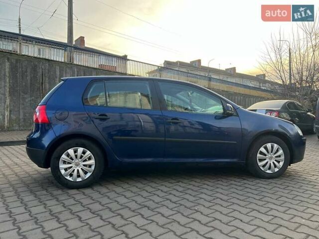 Серый Фольксваген Гольф, объемом двигателя 1.4 л и пробегом 200 тыс. км за 3900 $, фото 15 на Automoto.ua