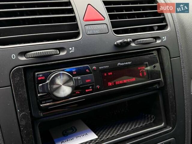 Сірий Фольксваген Гольф, об'ємом двигуна 1.4 л та пробігом 227 тис. км за 4500 $, фото 19 на Automoto.ua