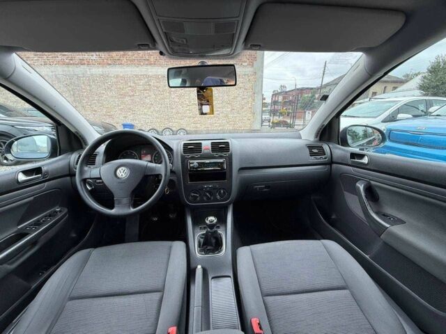 Серый Фольксваген Гольф, объемом двигателя 1.4 л и пробегом 210 тыс. км за 5799 $, фото 15 на Automoto.ua