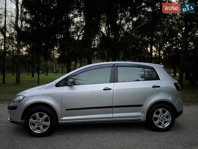 Сірий Фольксваген Гольф, об'ємом двигуна 1.6 л та пробігом 202 тис. км за 3799 $, фото 3 на Automoto.ua