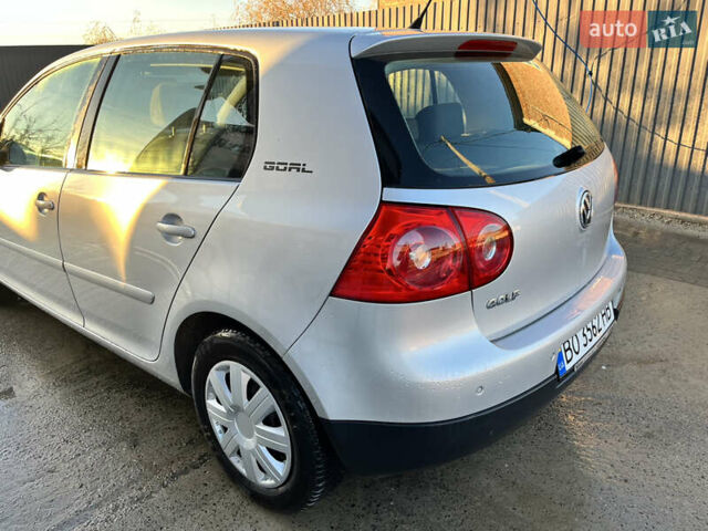 Серый Фольксваген Гольф, объемом двигателя 1.4 л и пробегом 183 тыс. км за 5600 $, фото 7 на Automoto.ua