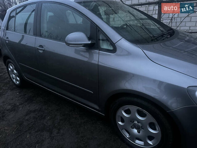 Сірий Фольксваген Гольф, об'ємом двигуна 1.6 л та пробігом 183 тис. км за 6600 $, фото 1 на Automoto.ua