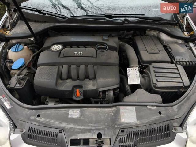 Сірий Фольксваген Гольф, об'ємом двигуна 1.6 л та пробігом 246 тис. км за 6400 $, фото 18 на Automoto.ua