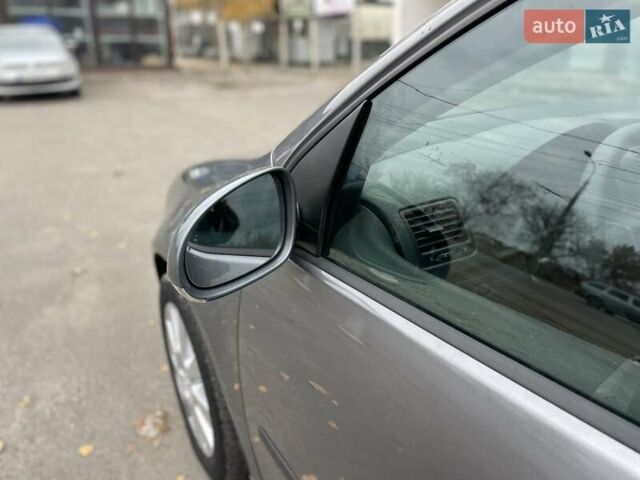 Серый Фольксваген Гольф, объемом двигателя 1.6 л и пробегом 262 тыс. км за 6950 $, фото 11 на Automoto.ua