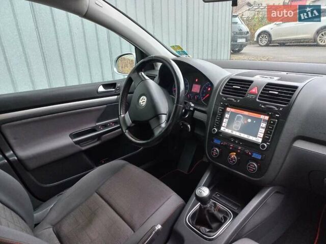 Серый Фольксваген Гольф, объемом двигателя 1.4 л и пробегом 216 тыс. км за 5800 $, фото 11 на Automoto.ua