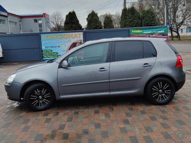 Серый Фольксваген Гольф, объемом двигателя 1.6 л и пробегом 227 тыс. км за 5850 $, фото 4 на Automoto.ua