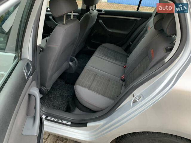 Серый Фольксваген Гольф, объемом двигателя 1.6 л и пробегом 164 тыс. км за 6300 $, фото 21 на Automoto.ua