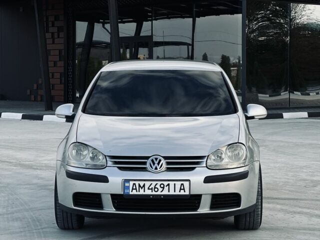 Сірий Фольксваген Гольф, об'ємом двигуна 1.6 л та пробігом 270 тис. км за 4500 $, фото 1 на Automoto.ua