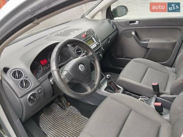 Сірий Фольксваген Гольф, об'ємом двигуна 1.9 л та пробігом 240 тис. км за 5950 $, фото 1 на Automoto.ua