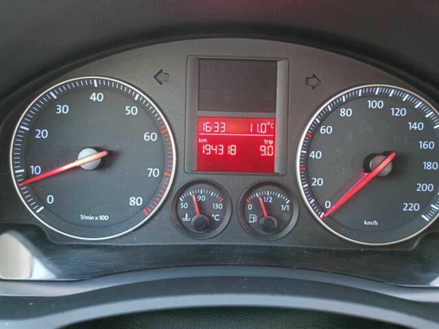 Серый Фольксваген Гольф, объемом двигателя 1.4 л и пробегом 195 тыс. км за 5450 $, фото 12 на Automoto.ua