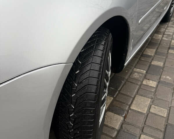 Серый Фольксваген Гольф, объемом двигателя 1.4 л и пробегом 235 тыс. км за 5400 $, фото 4 на Automoto.ua