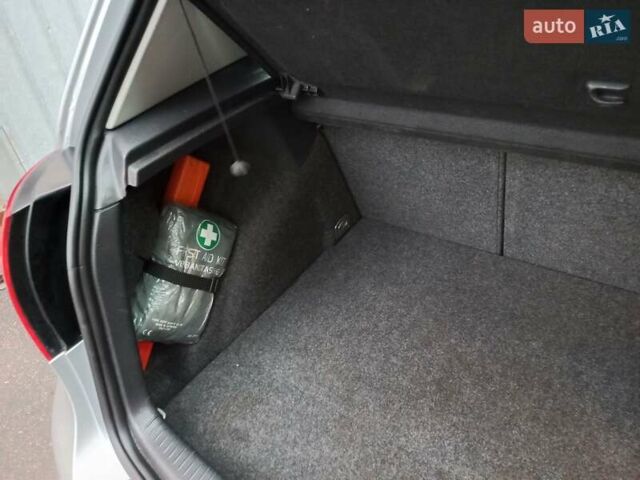 Серый Фольксваген Гольф, объемом двигателя 1.4 л и пробегом 216 тыс. км за 5800 $, фото 25 на Automoto.ua