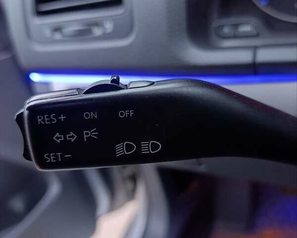 Серый Фольксваген Гольф, объемом двигателя 1.6 л и пробегом 256 тыс. км за 5650 $, фото 12 на Automoto.ua