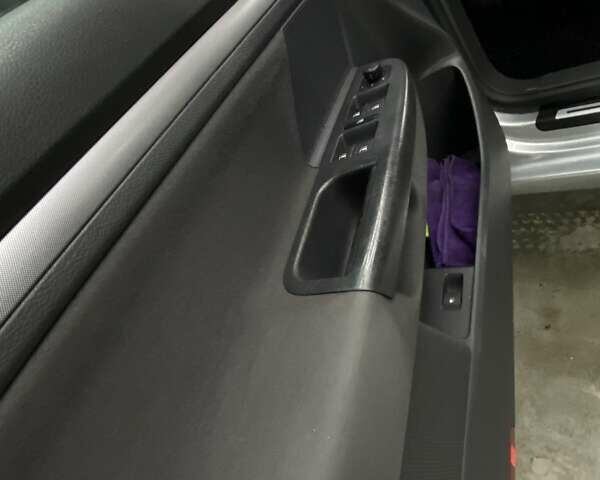 Серый Фольксваген Гольф, объемом двигателя 1.39 л и пробегом 172 тыс. км за 5500 $, фото 2 на Automoto.ua