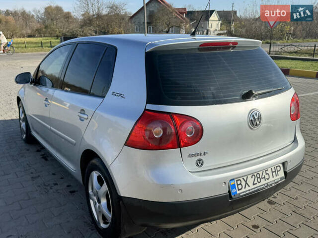 Сірий Фольксваген Гольф, об'ємом двигуна 1.39 л та пробігом 221 тис. км за 4400 $, фото 3 на Automoto.ua