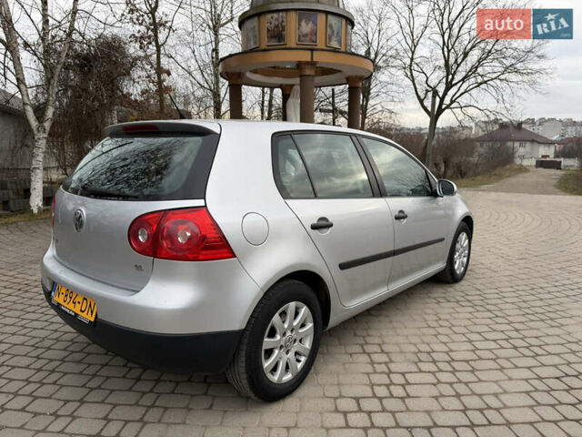 Серый Фольксваген Гольф, объемом двигателя 1.6 л и пробегом 247 тыс. км за 6800 $, фото 3 на Automoto.ua