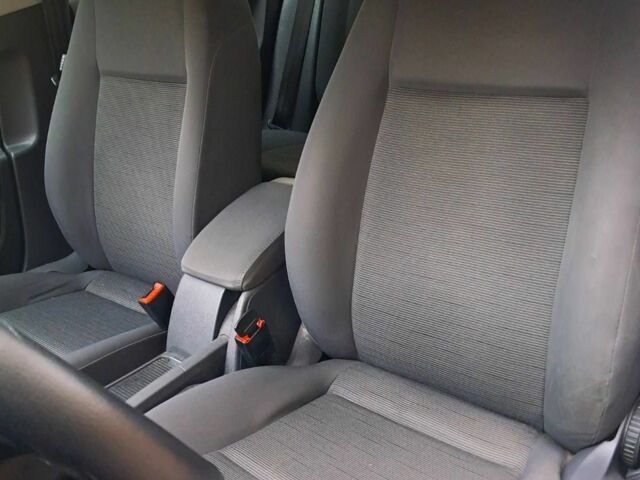 Сірий Фольксваген Гольф, об'ємом двигуна 1.6 л та пробігом 212 тис. км за 5880 $, фото 16 на Automoto.ua