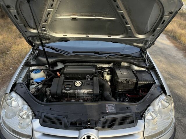 Сірий Фольксваген Гольф, об'ємом двигуна 1.4 л та пробігом 221 тис. км за 4500 $, фото 22 на Automoto.ua