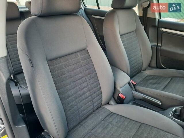 Серый Фольксваген Гольф, объемом двигателя 1.4 л и пробегом 250 тыс. км за 5550 $, фото 57 на Automoto.ua