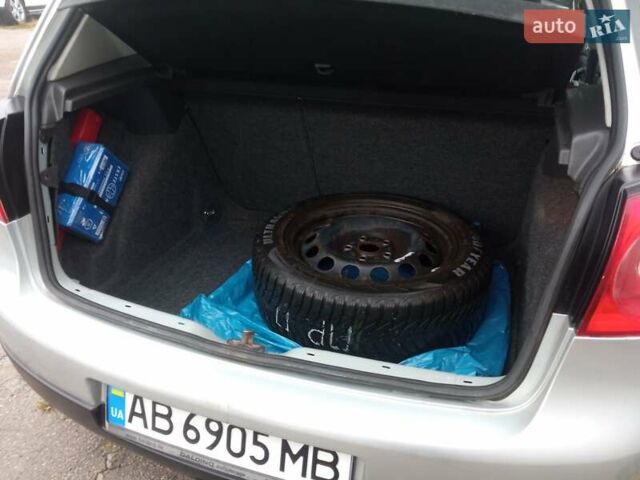 Серый Фольксваген Гольф, объемом двигателя 1.6 л и пробегом 260 тыс. км за 5500 $, фото 4 на Automoto.ua