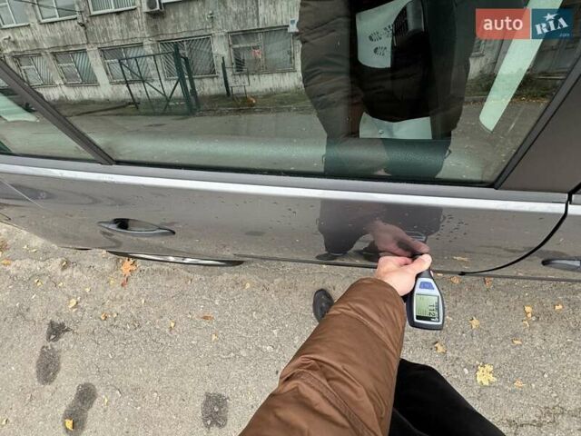 Серый Фольксваген Гольф, объемом двигателя 1.6 л и пробегом 262 тыс. км за 6950 $, фото 104 на Automoto.ua