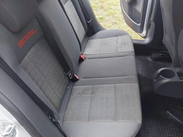 Серый Фольксваген Гольф, объемом двигателя 0 л и пробегом 192 тыс. км за 4955 $, фото 14 на Automoto.ua