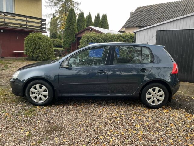 Серый Фольксваген Гольф, объемом двигателя 0 л и пробегом 300 тыс. км за 1500 $, фото 1 на Automoto.ua