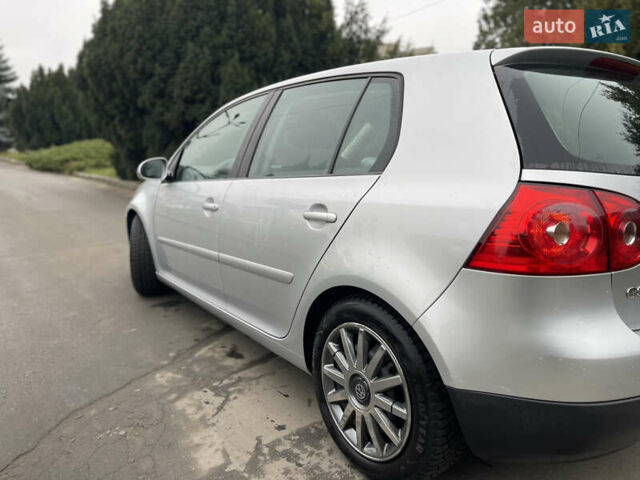 Серый Фольксваген Гольф, объемом двигателя 1.6 л и пробегом 216 тыс. км за 5750 $, фото 7 на Automoto.ua