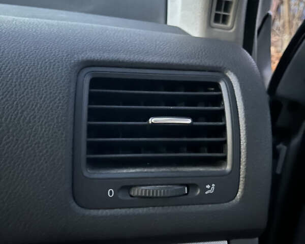 Серый Фольксваген Гольф, объемом двигателя 1.4 л и пробегом 183 тыс. км за 5400 $, фото 17 на Automoto.ua