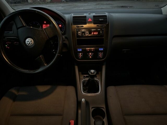 Сірий Фольксваген Гольф, об'ємом двигуна 1.9 л та пробігом 286 тис. км за 5200 $, фото 14 на Automoto.ua