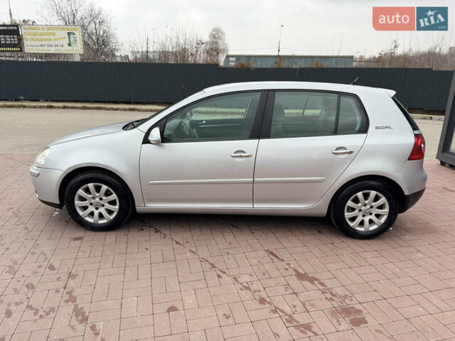 Сірий Фольксваген Гольф, об'ємом двигуна 1.6 л та пробігом 179 тис. км за 6899 $, фото 2 на Automoto.ua