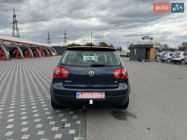 Серый Фольксваген Гольф, объемом двигателя 1.6 л и пробегом 251 тыс. км за 6700 $, фото 4 на Automoto.ua