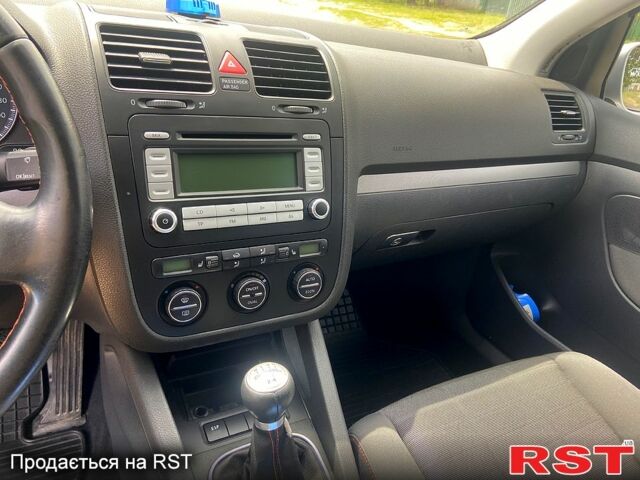 Серый Фольксваген Гольф, объемом двигателя 1.4 л и пробегом 164 тыс. км за 5500 $, фото 6 на Automoto.ua