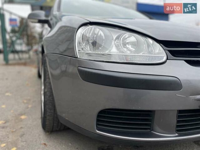 Серый Фольксваген Гольф, объемом двигателя 1.6 л и пробегом 262 тыс. км за 6950 $, фото 14 на Automoto.ua