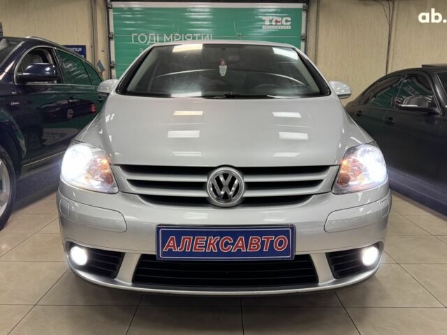 Серый Фольксваген Гольф, объемом двигателя 0 л и пробегом 197 тыс. км за 6300 $, фото 1 на Automoto.ua