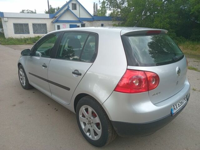 Серый Фольксваген Гольф, объемом двигателя 1.4 л и пробегом 254 тыс. км за 5200 $, фото 2 на Automoto.ua