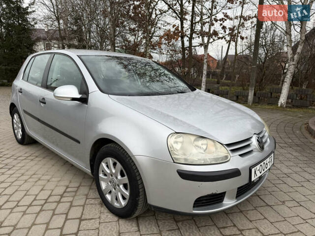 Серый Фольксваген Гольф, объемом двигателя 1.6 л и пробегом 247 тыс. км за 6800 $, фото 2 на Automoto.ua