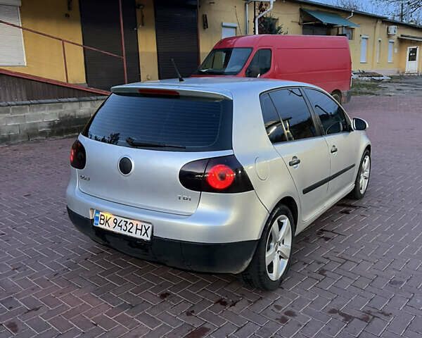 Серый Фольксваген Гольф, объемом двигателя 1.97 л и пробегом 350 тыс. км за 5700 $, фото 7 на Automoto.ua