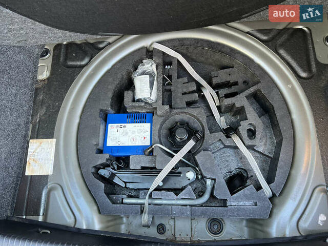 Серый Фольксваген Гольф, объемом двигателя 1.6 л и пробегом 216 тыс. км за 5900 $, фото 22 на Automoto.ua