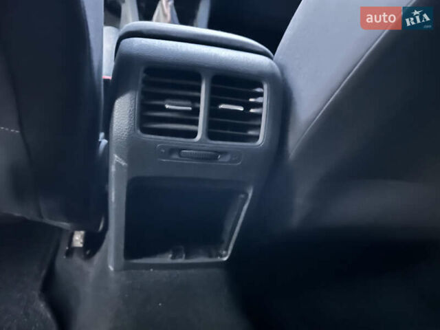 Серый Фольксваген Гольф, объемом двигателя 1.4 л и пробегом 183 тыс. км за 5600 $, фото 19 на Automoto.ua