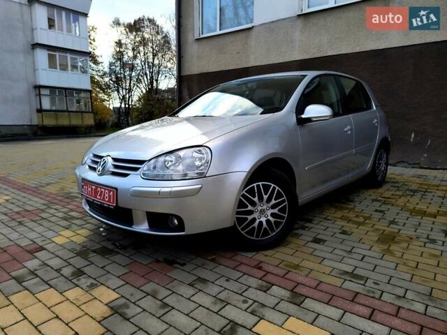 Серый Фольксваген Гольф, объемом двигателя 1.4 л и пробегом 235 тыс. км за 4699 $, фото 3 на Automoto.ua