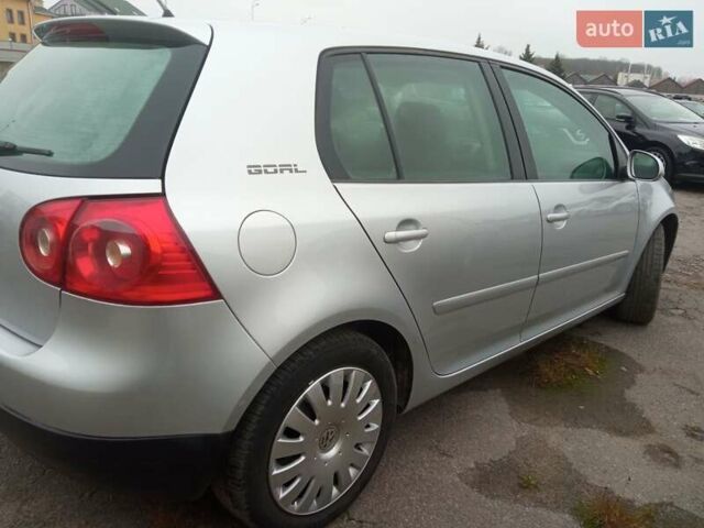 Серый Фольксваген Гольф, объемом двигателя 1.6 л и пробегом 260 тыс. км за 5500 $, фото 2 на Automoto.ua