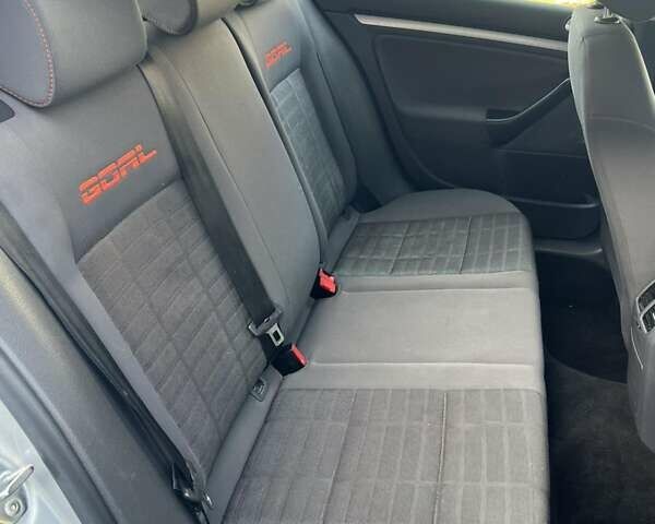 Серый Фольксваген Гольф, объемом двигателя 1.4 л и пробегом 260 тыс. км за 5900 $, фото 25 на Automoto.ua