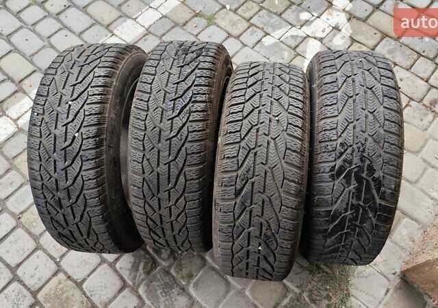 Фольксваген Гольф 2006 в Виннице на Automoto.ua Серый Фольксваген Гольф, объемом двигателя 1.6 л и пробегом 308 тыс. км за 5700 $, фото 28 на Automoto.ua