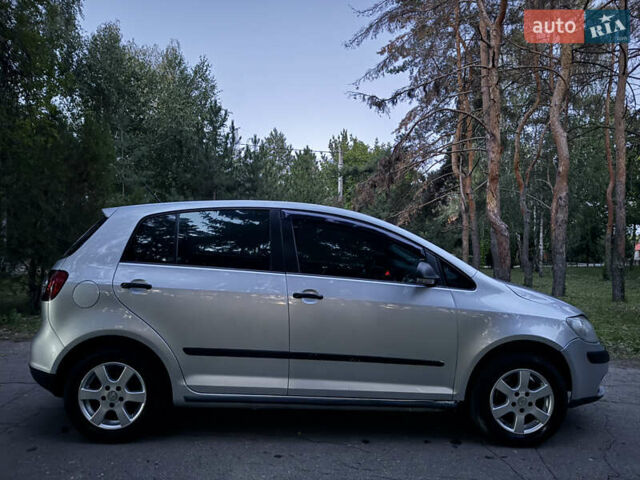 Сірий Фольксваген Гольф, об'ємом двигуна 1.6 л та пробігом 202 тис. км за 3799 $, фото 7 на Automoto.ua