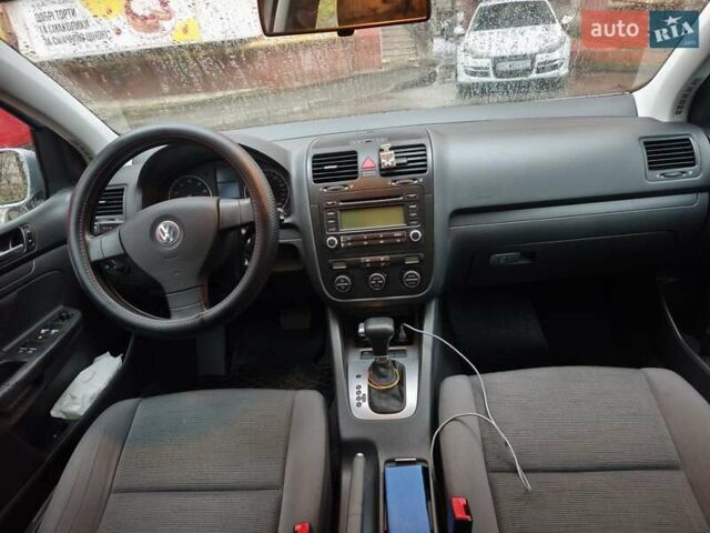 Сірий Фольксваген Гольф, об'ємом двигуна 1.6 л та пробігом 246 тис. км за 6400 $, фото 15 на Automoto.ua